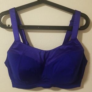 Brooks embody sports bra 36G